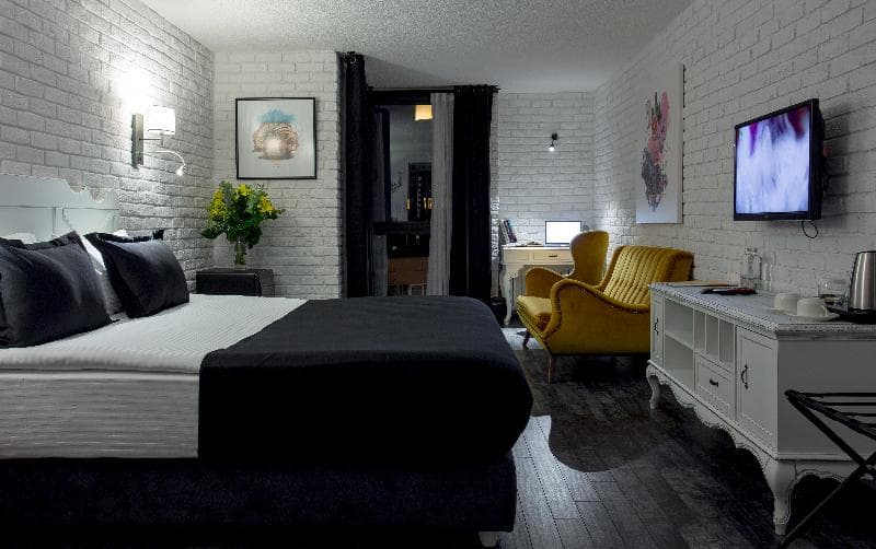 Check Inn Hotel 5