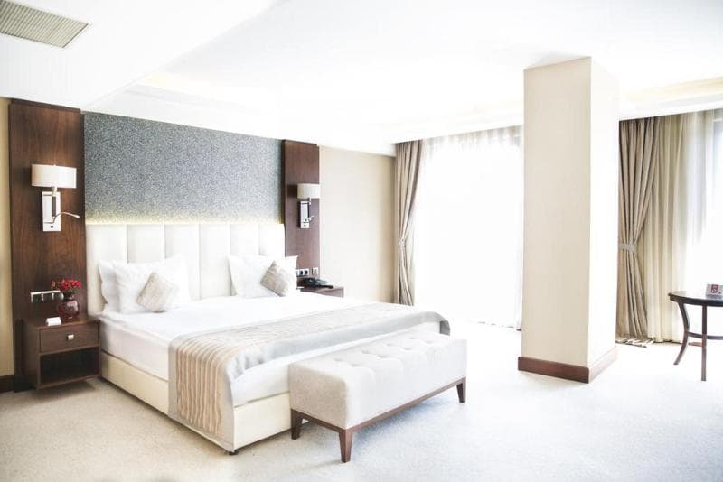 Grand Aras Hotel & Suites photo 1