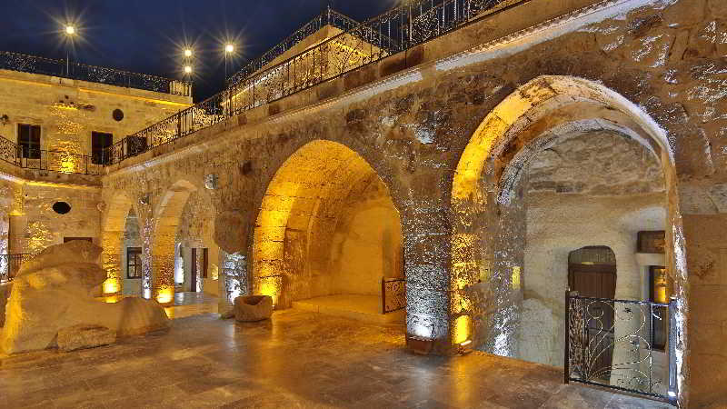 Golden Cave Suites 3