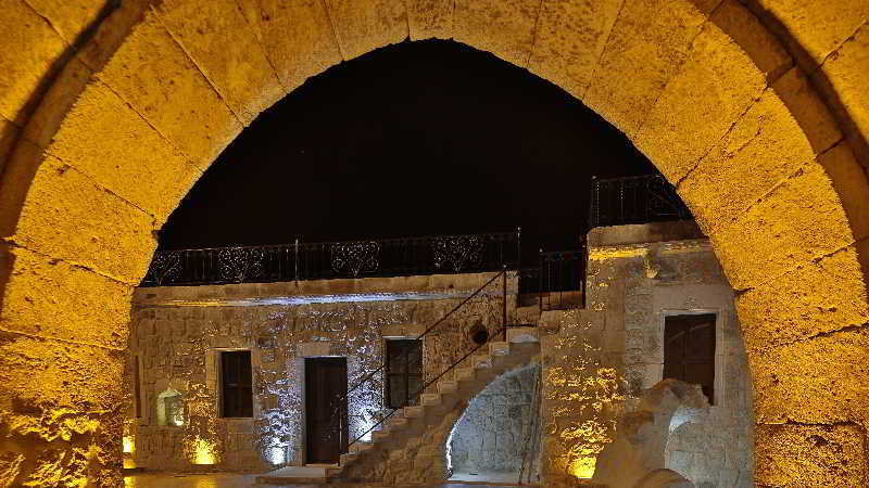 Golden Cave Suites 2