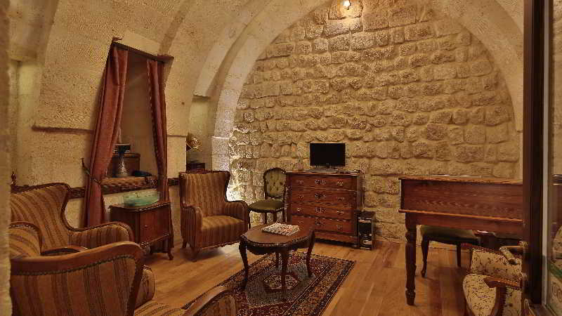Golden Cave Suites 5
