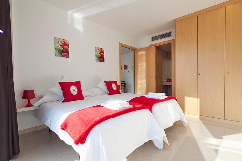 Charmsuites Nou Rambla main