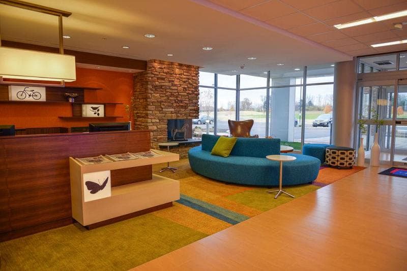 Fairfield Inn & Suites Canton South 5