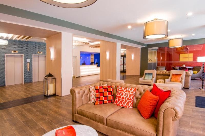 Crowne Plaza Charlotte 4