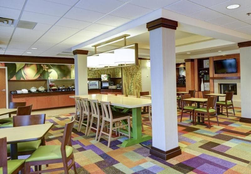 Fairfield Inn & Suites By Marriott Warner Robins 2