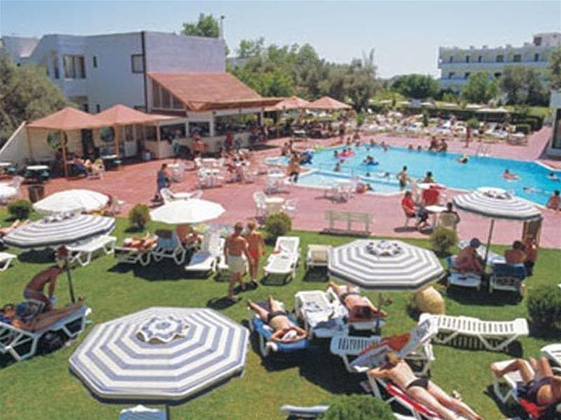 Evi Hotel 4