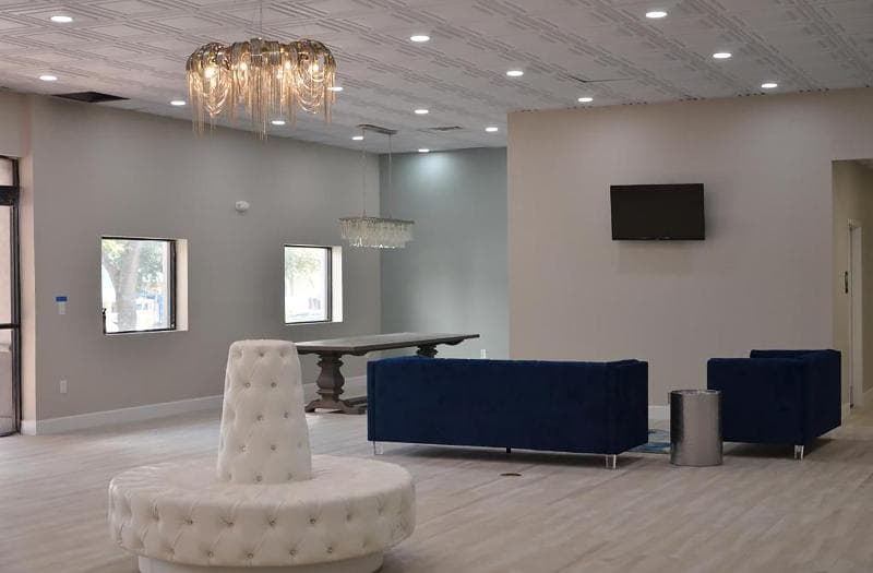 Opal Hotel & Suites 5