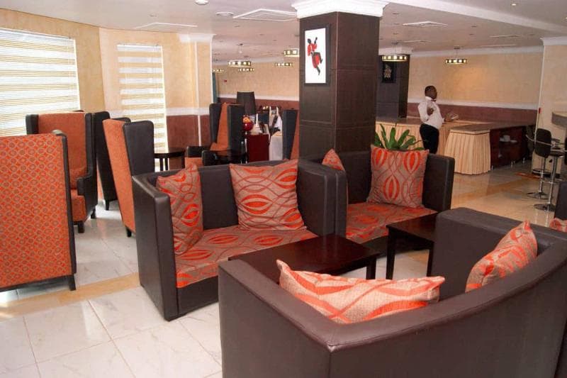 Excel Oriental Hotel And Suites 4