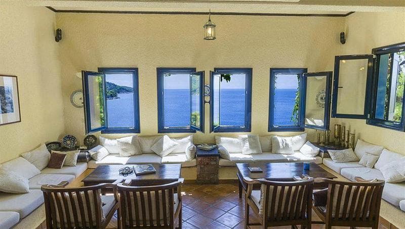 Adrina Beach Axte 5