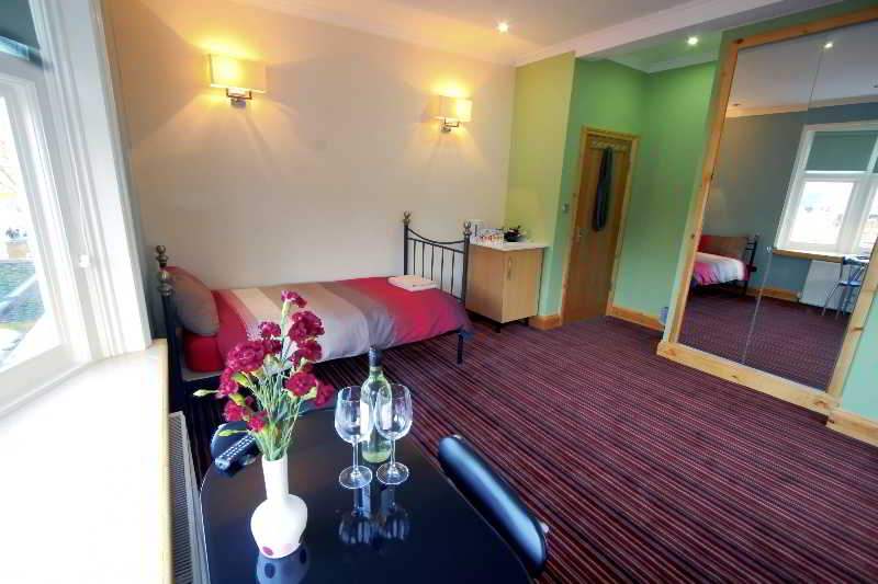 Fountain Hotel 5