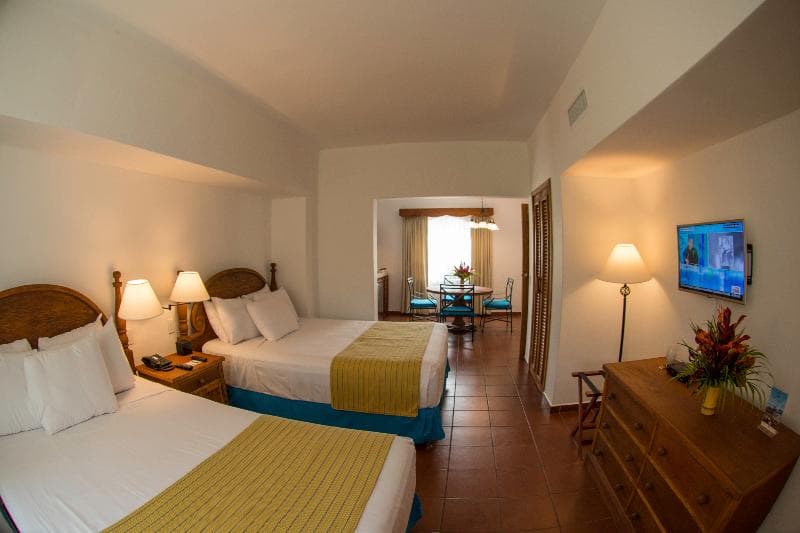 Amatique Bay Resort & Marina 5
