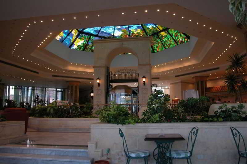 Queen Sharm Resort 4