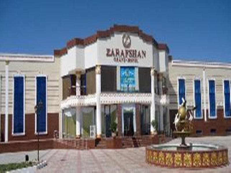 Grand Hotel Zarafshan In Fiez Navoi photo 1