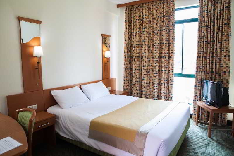 Gorillas City Centre Hotel 5