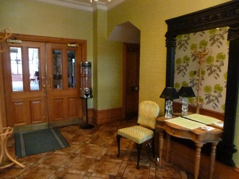 Inn At The Park Hotel 5