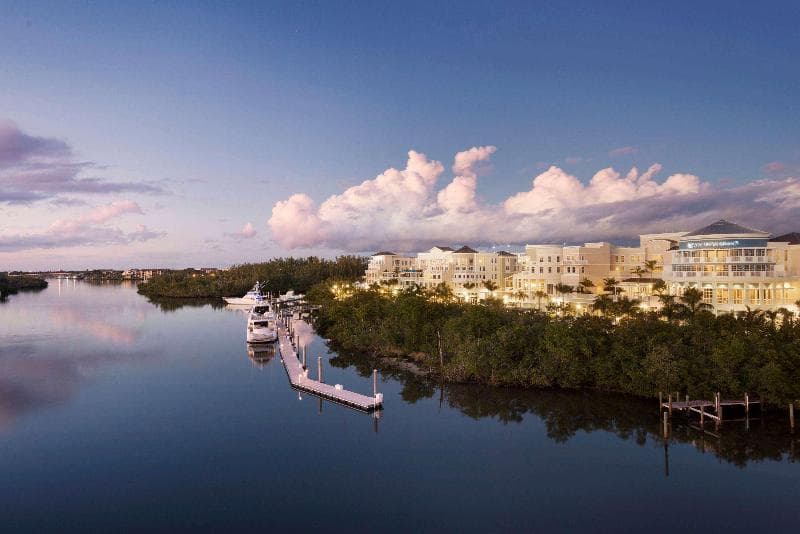 Wyndham Grand Jupiter at Harbourside Place 4