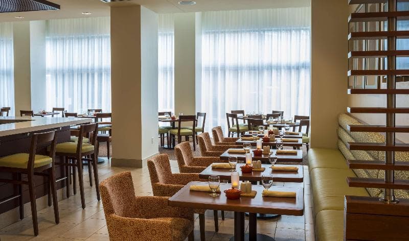 Hilton Garden Inn Alexandria Old Town National Harbor 4