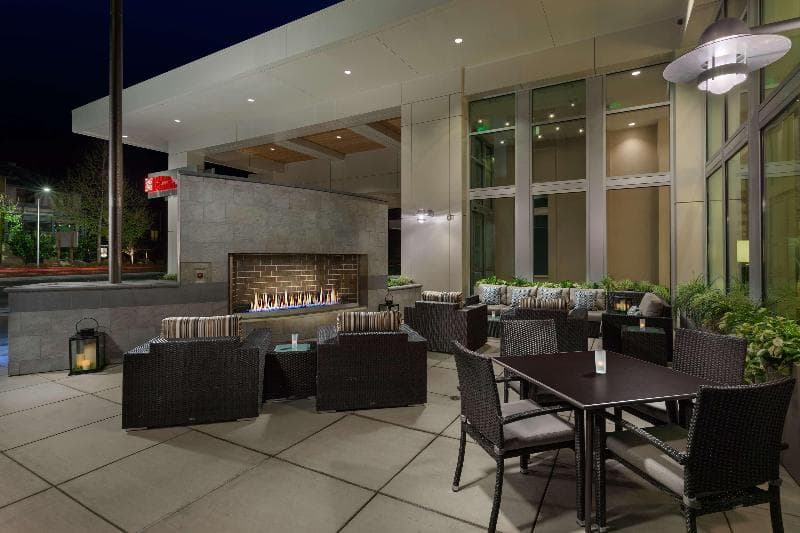 Hilton Garden Inn Palo Alto, CA 3