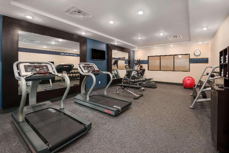 Hampton Inn & Suites Lavonia 2