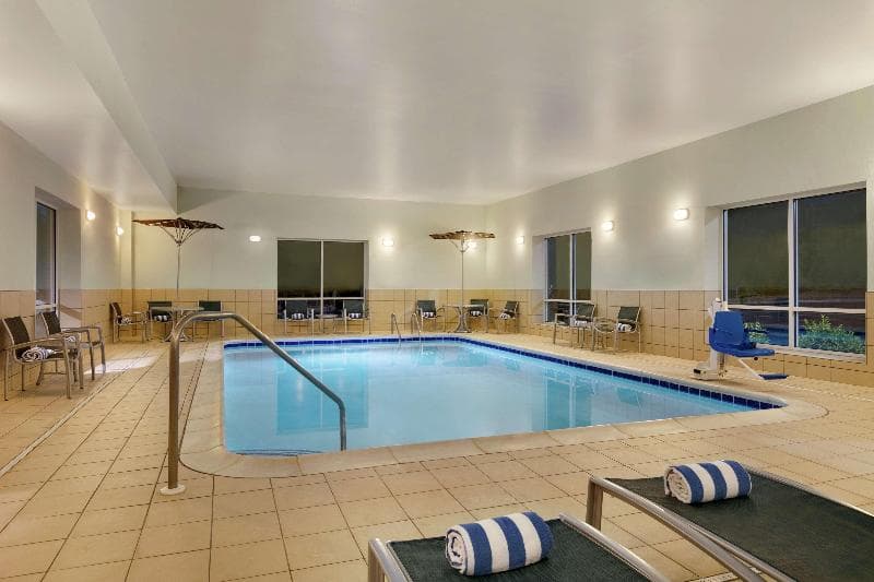 Hampton Inn and Suites Parkersburg Downtown, WV 5