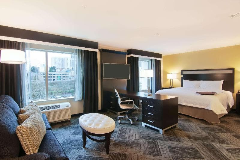 Hampton Inn & Suites Bellevue Downtown-Seattle, WA 3