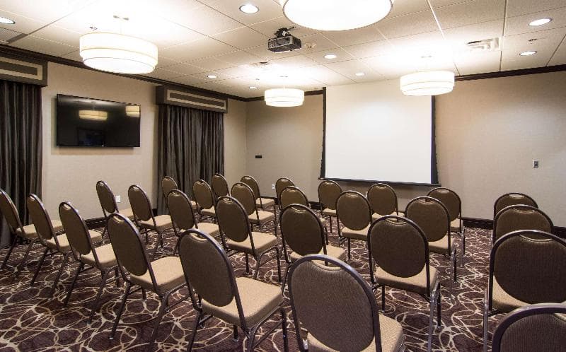 Hampton Inn Orange City, IA 2