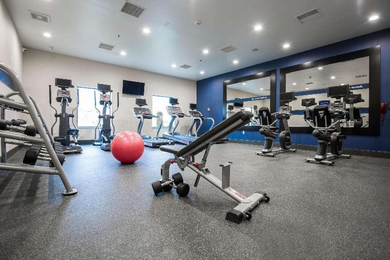 Hampton Inn and Suites Toledo/Westgate 2