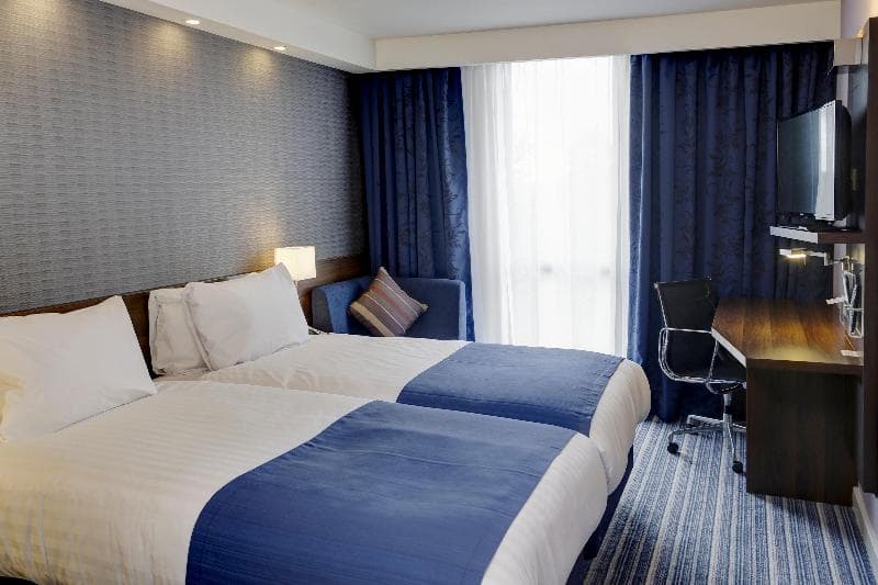Holiday Inn Express London Excel photo 1