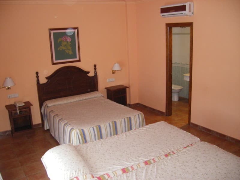 Hotel Asador Albenzaire 5