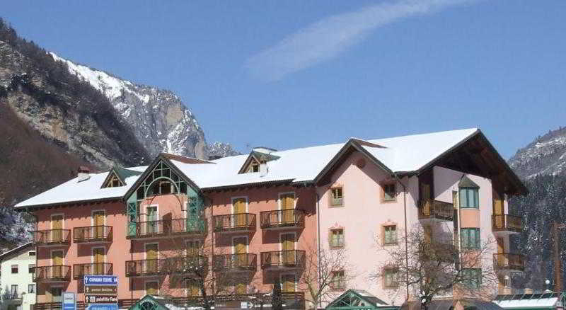 Clubhotel Lago Di Tenno 3
