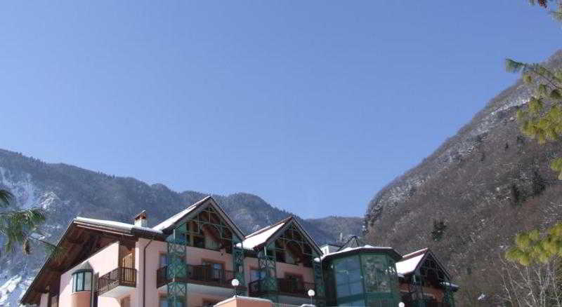 Clubhotel Lago Di Tenno main