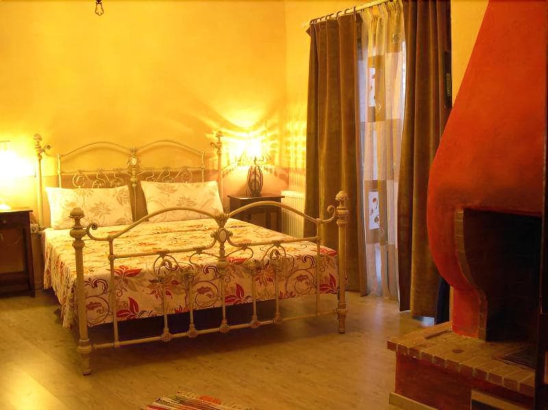 Mythos Guesthouse main