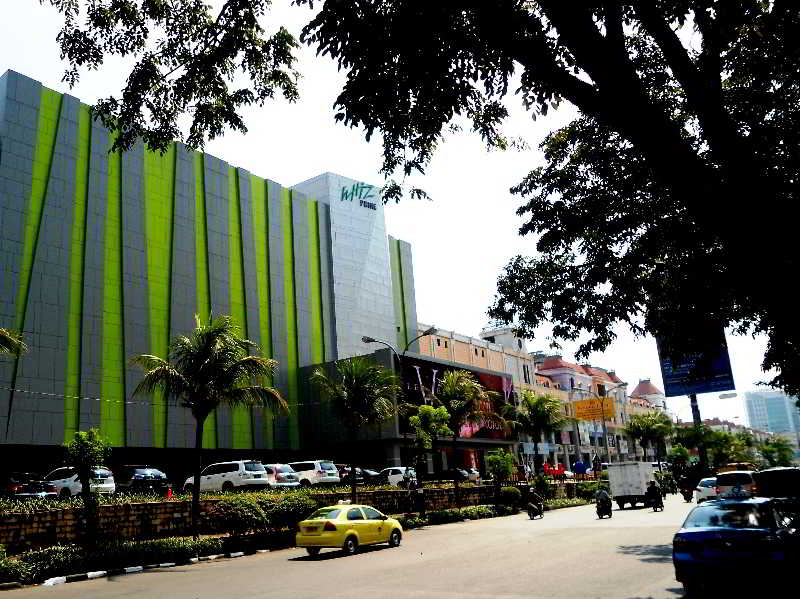 Whiz Prime Hotel Kelapa Gading 2