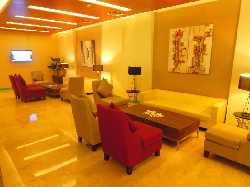 Whiz Prime Hotel Kelapa Gading 4