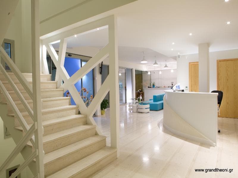 Grand Theoni Hotel Suites & Spa 5