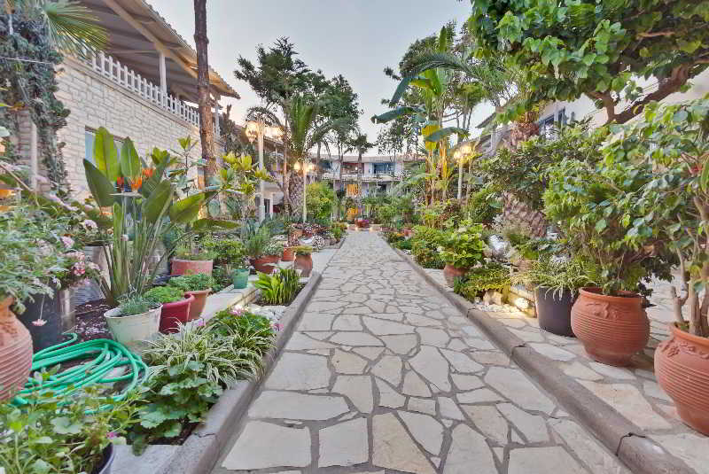 Rouda Bay Beach Hotel 5