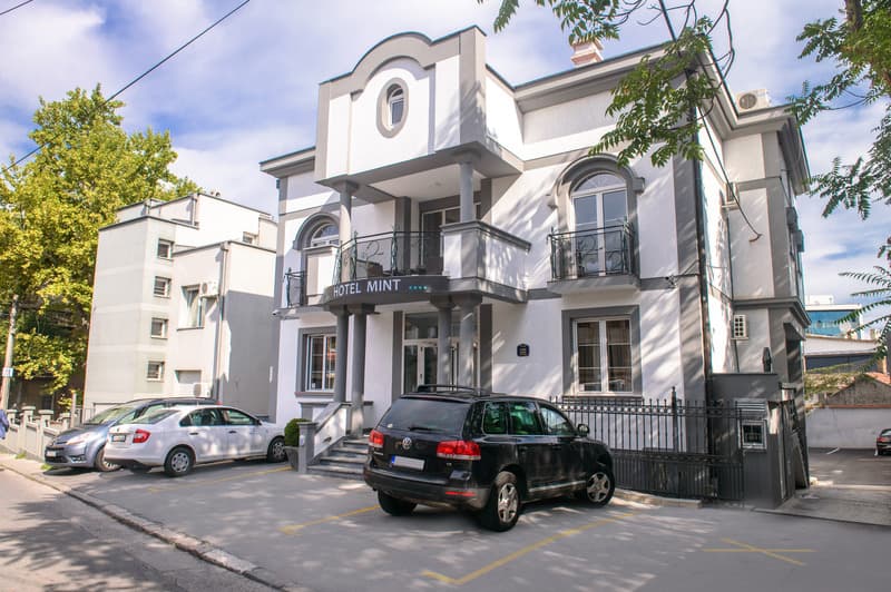 Hotel Mint 2