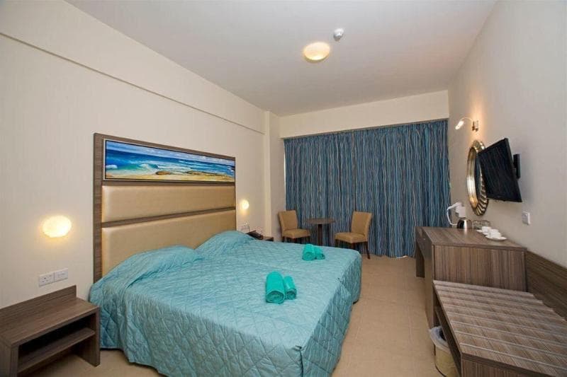 Tofinis Hotel 4