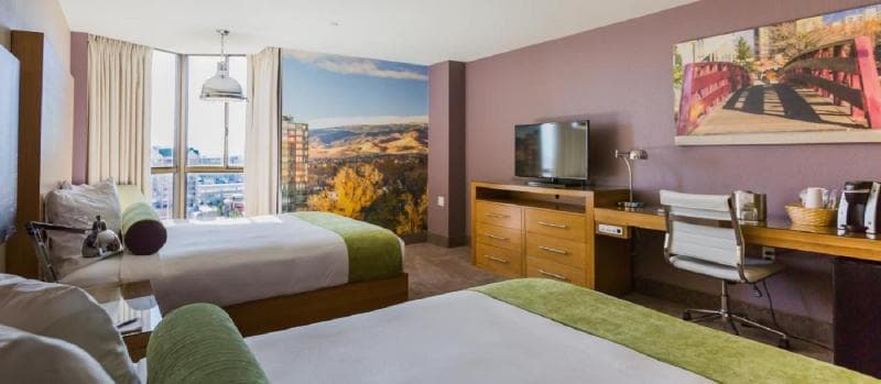 Whitney Peak Hotel Reno, Tapestry Collection by Hilton 3