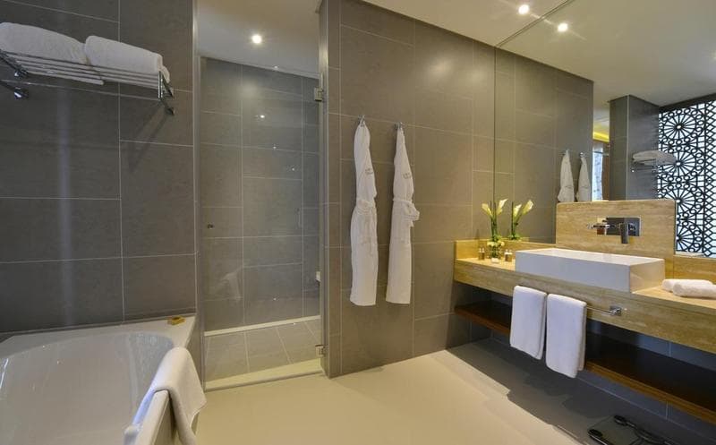 Fraser Suites Diplomatic Area 5