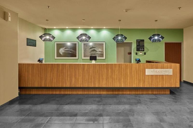 City Express Suites By Marriott Cabo San Lucas 5