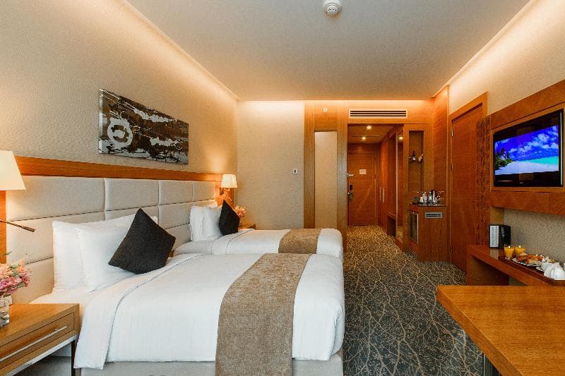 Holiday Inn Baku 3