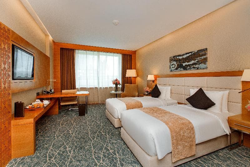 Holiday Inn Baku 4