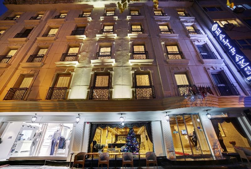 Halifaks Hotel 4