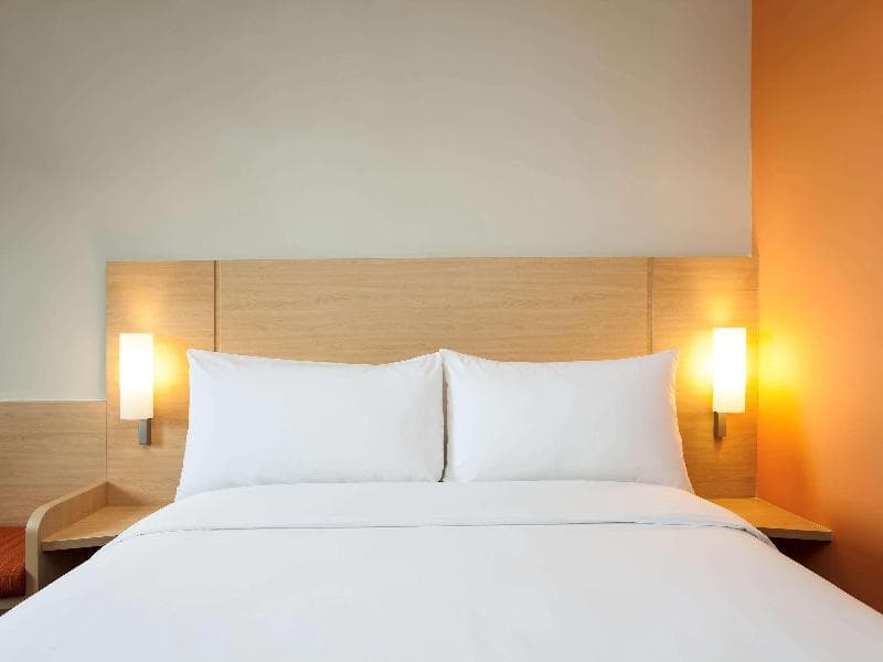 Ibis Makassar City Center photo 1