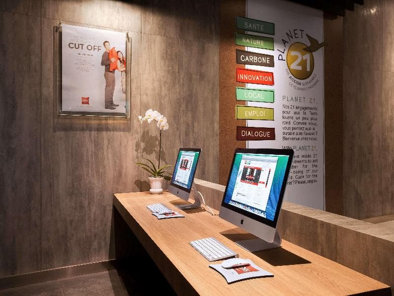 Ibis Makassar City Center 4