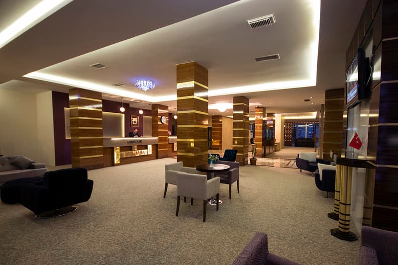 Formback Thermal Hotel main