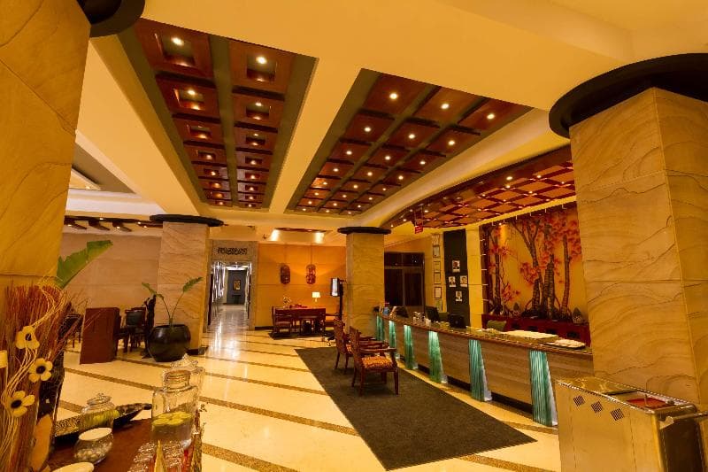 Best Western Plus Paramount Hotel 5