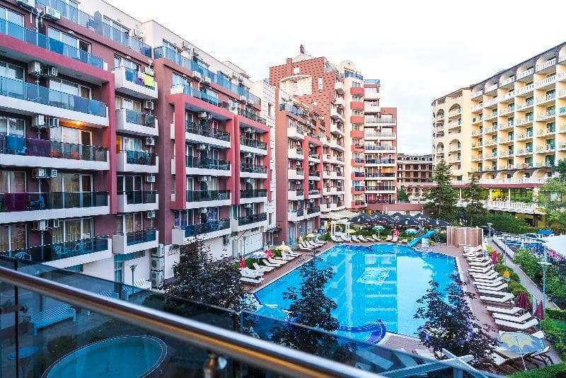 Persey Admiral Plaza Apartments main
