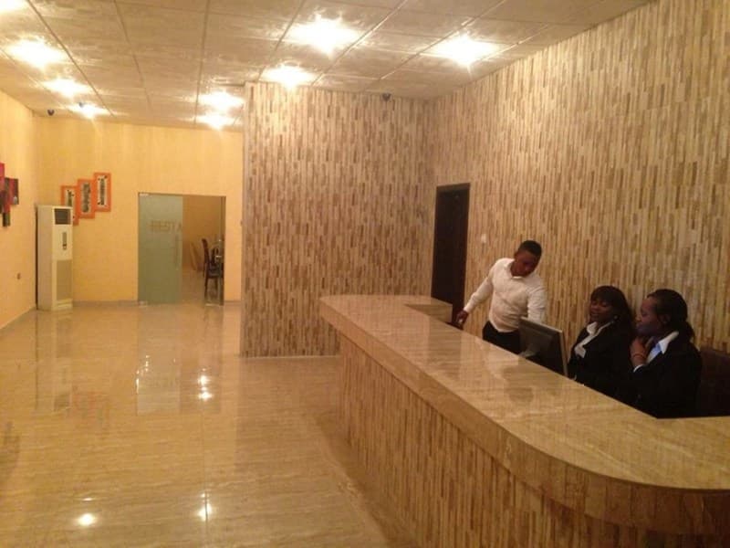 Mayors & Diplomats Suites 5